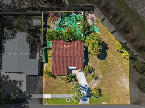 5931 NE 1st Avenue Oakland Park FL 33334