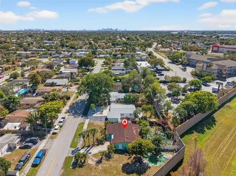 5931 NE 1st Avenue Oakland Park FL 33334