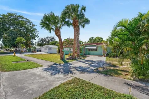5931 NE 1st Avenue Oakland Park FL 33334