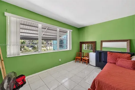 5931 NE 1st Avenue Oakland Park FL 33334