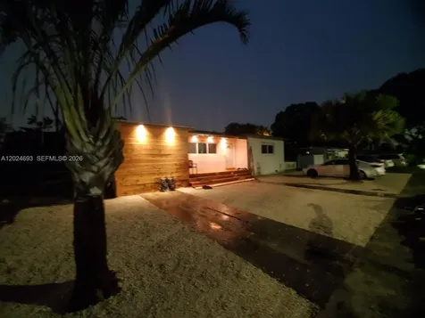 1081 NE 166th Street North Miami Beach FL 33162