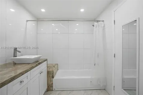 1081 NE 166th Street North Miami Beach FL 33162