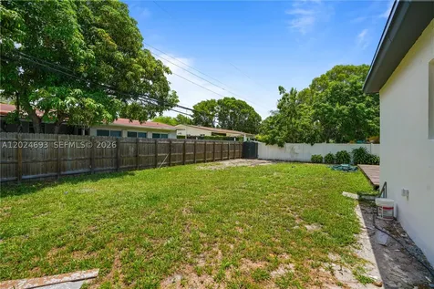 1081 NE 166th Street North Miami Beach FL 33162