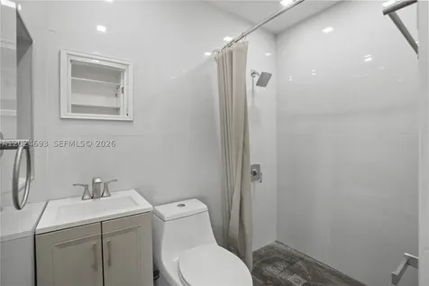1081 NE 166th Street North Miami Beach FL 33162