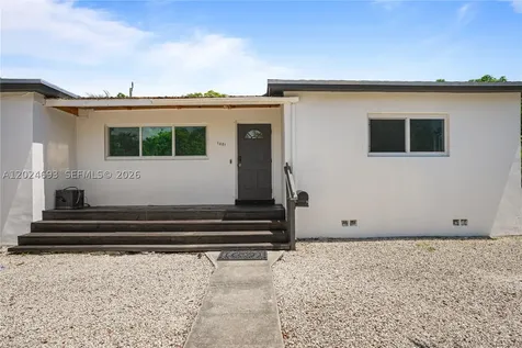 1081 NE 166th Street North Miami Beach FL 33162