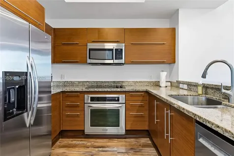 2641 N Flamingo Road Sunrise FL 33323