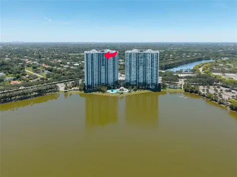 2641 N Flamingo Road Sunrise FL 33323