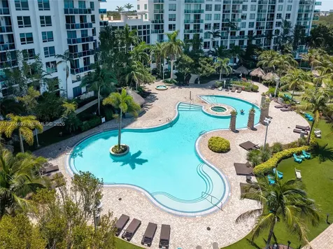 2641 N Flamingo Road Sunrise FL 33323