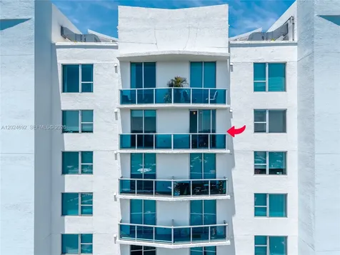 2641 N Flamingo Road Sunrise FL 33323