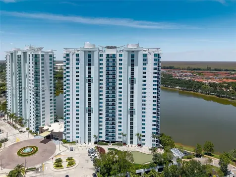 2641 N Flamingo Road Sunrise FL 33323