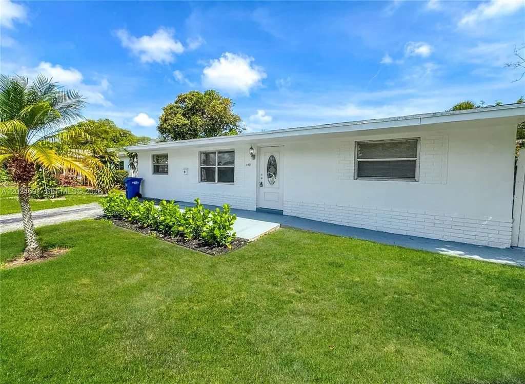 4361 NW 25th Place Lauderhill FL 33313