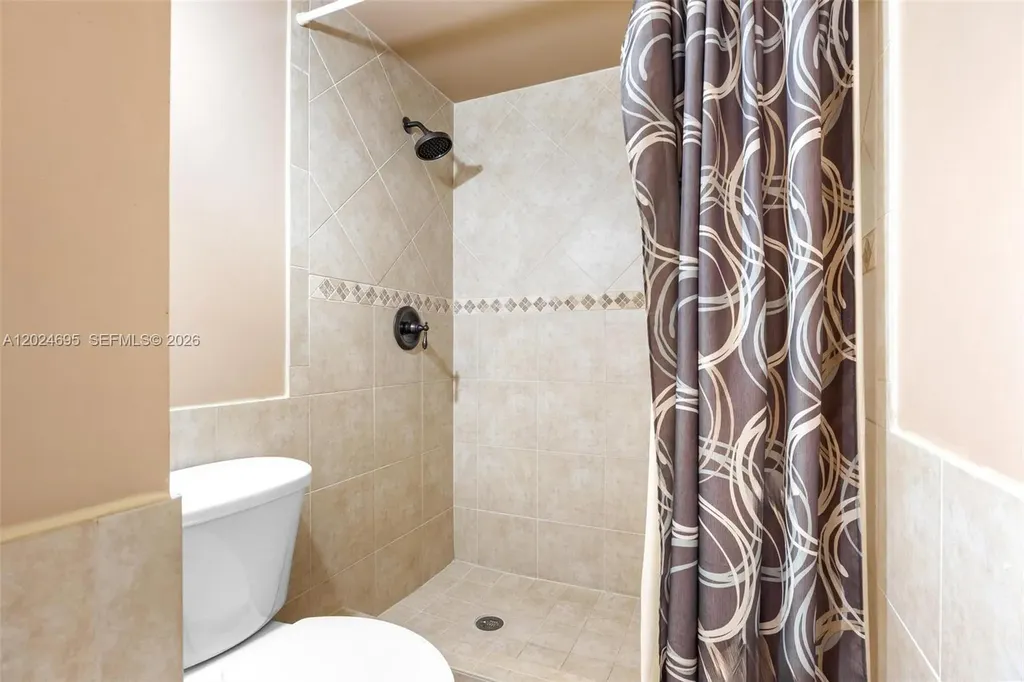 4350 Hillcrest Drive Hollywood FL 33021