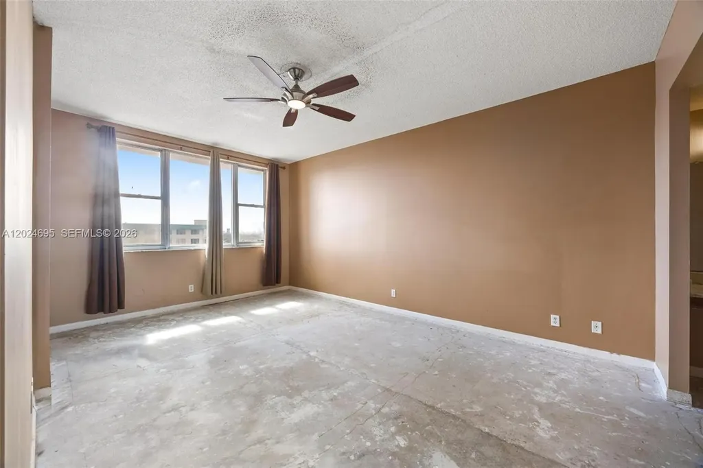4350 Hillcrest Drive Hollywood FL 33021