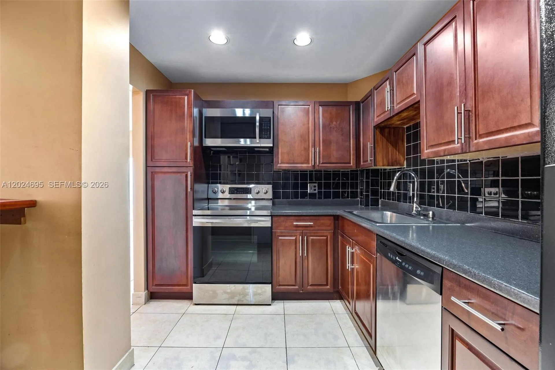 4350 Hillcrest Drive Hollywood FL 33021