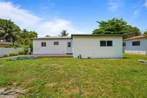 1081 NE 166th Street North Miami Beach FL 33162