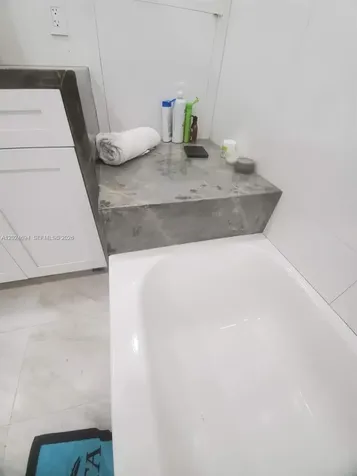 1081 NE 166th Street North Miami Beach FL 33162