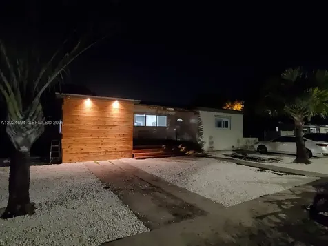 1081 NE 166th Street North Miami Beach FL 33162