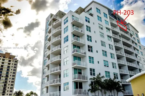 3180 SW 22nd Terrace Miami FL 33145