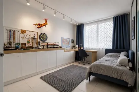 300 Bayview Drive Sunny Isles Beach FL 33160