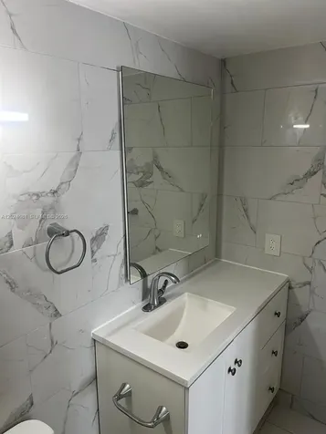 3701 N Country Club Drive Aventura FL 33180