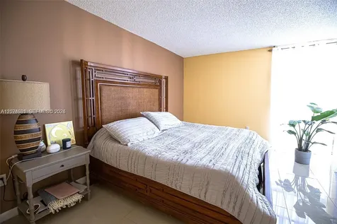 3701 N Country Club Drive Aventura FL 33180