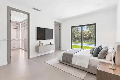 6853 S Waterway Drive Miami FL 33155