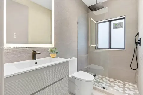 6853 S Waterway Drive Miami FL 33155