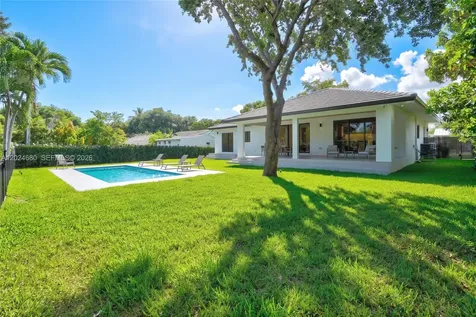6853 S Waterway Drive Miami FL 33155