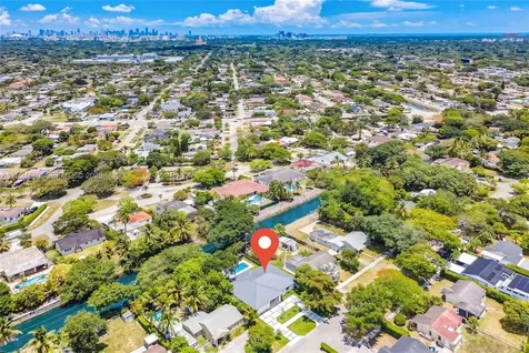 6853 S Waterway Drive Miami FL 33155