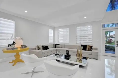 2526 Hunters Run Way Weston FL 33327