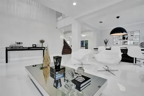 2526 Hunters Run Way Weston FL 33327