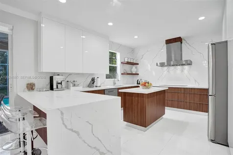 2526 Hunters Run Way Weston FL 33327