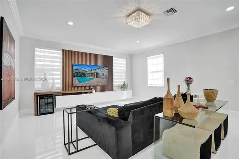 2526 Hunters Run Way Weston FL 33327
