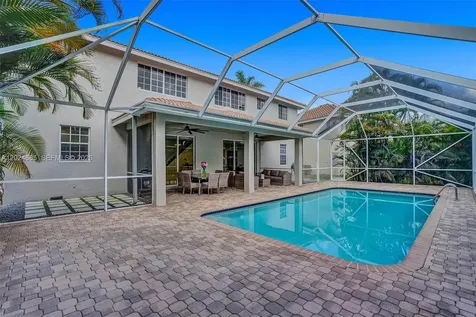 2526 Hunters Run Way Weston FL 33327