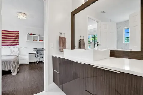 2526 Hunters Run Way Weston FL 33327