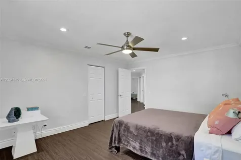 2526 Hunters Run Way Weston FL 33327