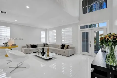 2526 Hunters Run Way Weston FL 33327