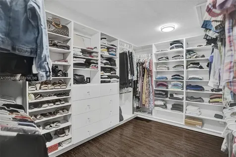 2526 Hunters Run Way Weston FL 33327