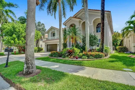 2526 Hunters Run Way Weston FL 33327