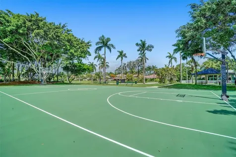 2526 Hunters Run Way Weston FL 33327