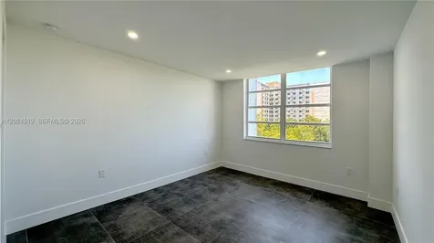 2780 NE 183rd Street Aventura FL 33160