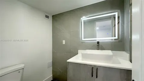 2780 NE 183rd Street Aventura FL 33160