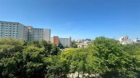 2780 NE 183rd Street Aventura FL 33160