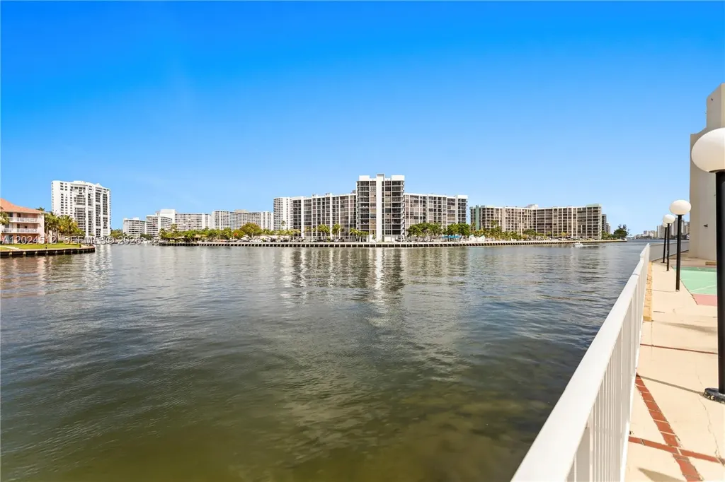 3800 S Ocean Drive Hollywood FL 33019