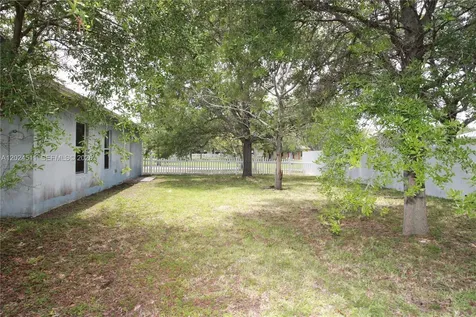 2121 NW 68th Terrace Miami FL 33147
