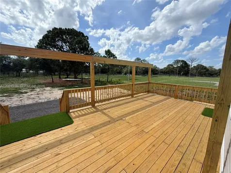 170 S Jinete Street Clewiston FL 33440