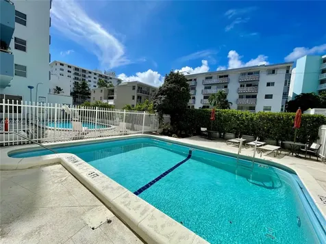 1670 Bay Road Miami Beach FL 33139