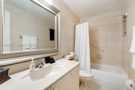 2225 NW 170th Terrace Miami Gardens FL 33056