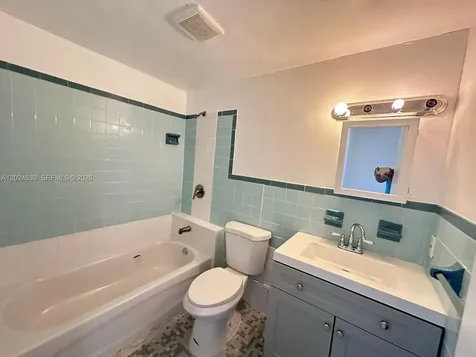 365 NE 125th Street North Miami FL 33161