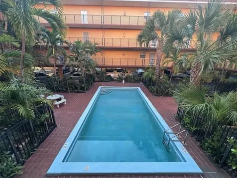 365 NE 125th Street North Miami FL 33161